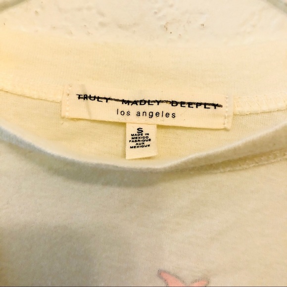 Truly Madly Deeply UO Short Sleeve Graphic T-Shirt - Picture 6 of 7